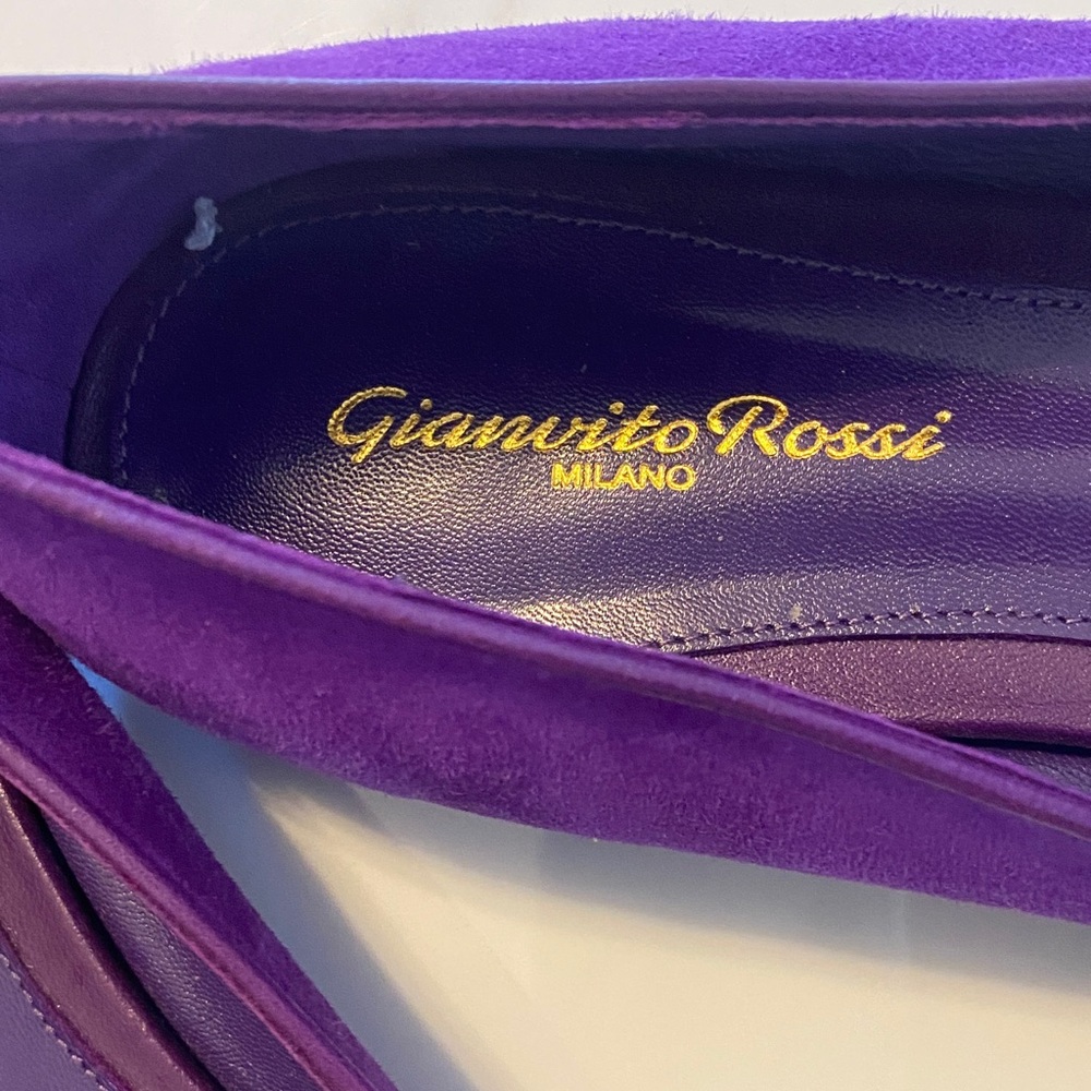 Gianvito Rossi Vibrant Purple Flats - Picture 2 of 4